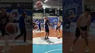 Ikcaven Curry is warming up! ⚡💪