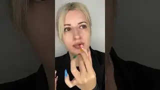 COME SI TRUCCA LA PROF DI ITALIANO? 😨💙
