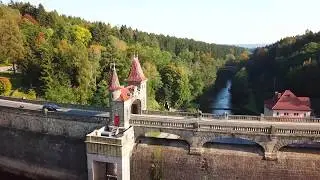 Zvičina a Les Království
