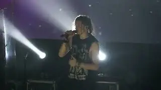 Radio Tapok - Wrong side of Heaven (live)