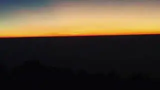 Suasana gunung prau via wates di subuh