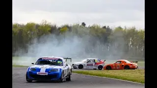 Iracing Live stream (Can i still drive )?
