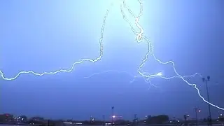 Lightning at Night Super-Compilation: one HOUR of bolts and thunder!