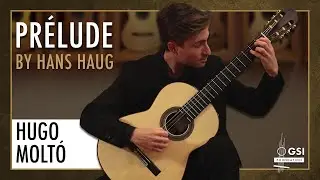 Hugo Moltó performs 