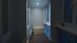 Алиса на балконе) 