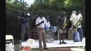 Keesley Lobster sings Sell My Monkey