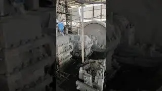 Machine Grinding Rocks