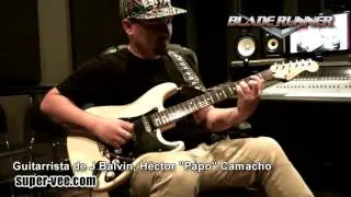 Guitarrista de J Balvin, Héctor Camacho, Demos la Super- Vee BladeRunner