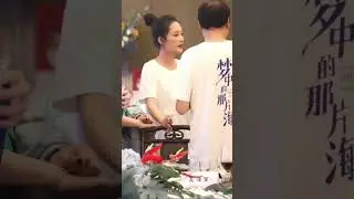 I love Li Qin's interactions with Director Fu Ning and Liu Ruilin  So cute when wearing casuals☺ Li
