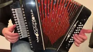 Умели раньше делать гармони! Гармонь мастеровая Вятская!