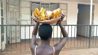 School girl who sells banana during this period of closure of school.