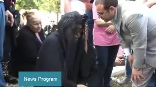 Bülent Ersoy, Oya Aydoğan'ın Mezarı Başından Ayrılmak İstemedi 'Dünya Gelse Gitmem'