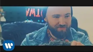 Buslav - Searching For You [Official Music Video]