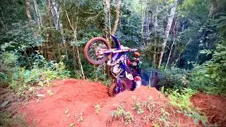 Yz250 capotou no Morro | ROIA