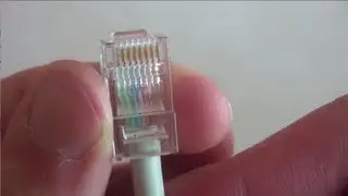 How to Crimp an Ethernet Cable [GUIDE]