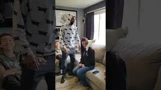 Just a bird having a bop 💃 #ytshorts #bird #dance #dancevideo #pets #funny