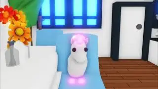 Sunset Safari Plays Roblox Game With Tiya