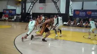 Данк Логачева в игре с МГПУ.