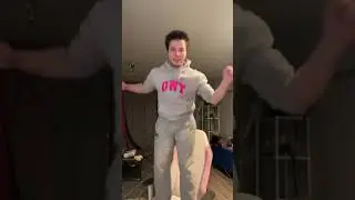 жожо танцует