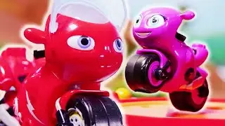 Flying Toot 🏁 Ricky Zoom Toy Episode ⭐ Ultimate Rescue Motorbikes for Kids