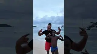 Handstand lernen mit den karibischen Kids 😂