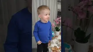 Внук, а как дедушка курит??😱😆