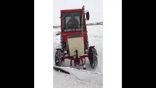 Уборка снега новым отвалом!
