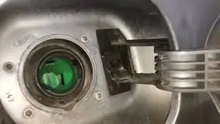 Как снять лючек бензобака ford ka