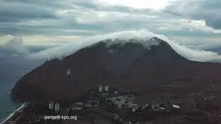 Облачная шапка на Аю-даге/ Clouds on the Au-dag mountine