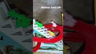 mainan baru dinosaurus