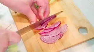 Салат , очень вкусный и пикантный
