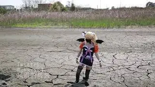 Halloween Eil in quicksand（with facemask）