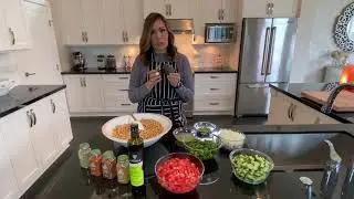 How To Make My Summer Garbanzo Salad