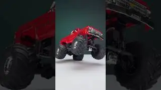 TRX4MT Chevrolet Cheyenne 10 by Traxxas 1/18 scale. Eight GTM shocks. 4WD. 