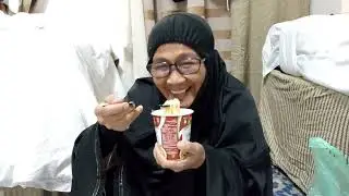 Hari ni nekyah sarapan dgn mee segera biasa tak suka.. tapi di Mekah ni suka pulak 😆😆😆