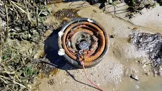 You Won't Believe What I Found Magnet Fishing! *CRAZY* | Metal Detecting