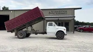 1970 Chevrolet C50 grain truck 2