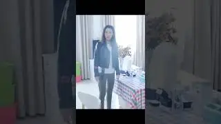 Кто-то украл трусики в общежитии девушек