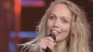 Blind Auditions the Voice - Sabine Uitslag singd "Good God"