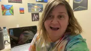 Vlogmas 2020 | Day 17: Thinking about dying my hair bright colors and winter break