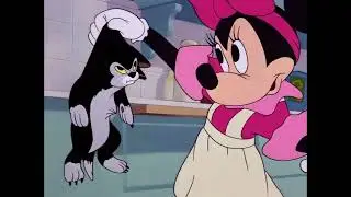 Minnie Mouse in Figaro Takes a Bath