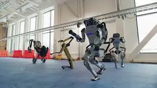 Boston Dynamics - Molchat Doma Sudno Edition