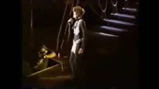 02 - Whitney Houston - How Will i Know Live in New York City, US July 23, 1991