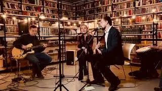 АСЯ ФЕДИЧЕВА и АЛЕКСЕЙ УСТИНОВ - Снежинки 