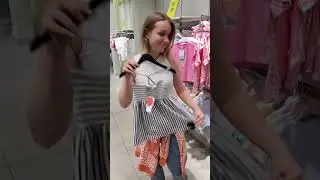 А как у вас с офлайн-шопингом? Или тоже теперь все через маркетплейсы? #семья #гардероб #бытьмамой