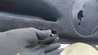 как снять дверную карту на мерседес w140