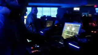 DJ INDy live at Dive Bar
