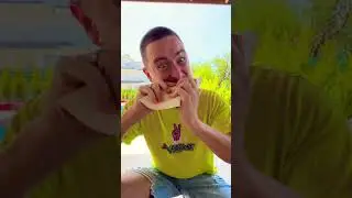 How to eat: GIRLS vs BOYS 😳🤪🤣 