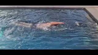 ג'ט שחיה נגד הזרם   אס פול בריכות שחיה  Jet swims against the current spool