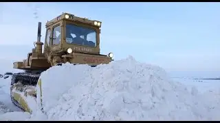 Мегатехника в снегу Т-330, ДЭТ-250, Б-10, Т-150. Powerful Soviet bulldozers in the snow
